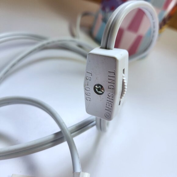 Scentsy Wax Warmer Pretty Bird Retired 2017 Full Size with Bulb Clean - Picture 14 of 14